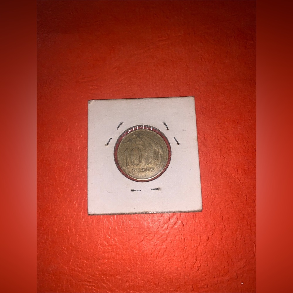 1968 Uruguay 10 Peso Coin - Picture 2 of 2